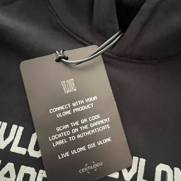 VLONE™
MADE IN THE UNTED STATES OF VLONE hoodie - Picture 6 of 10